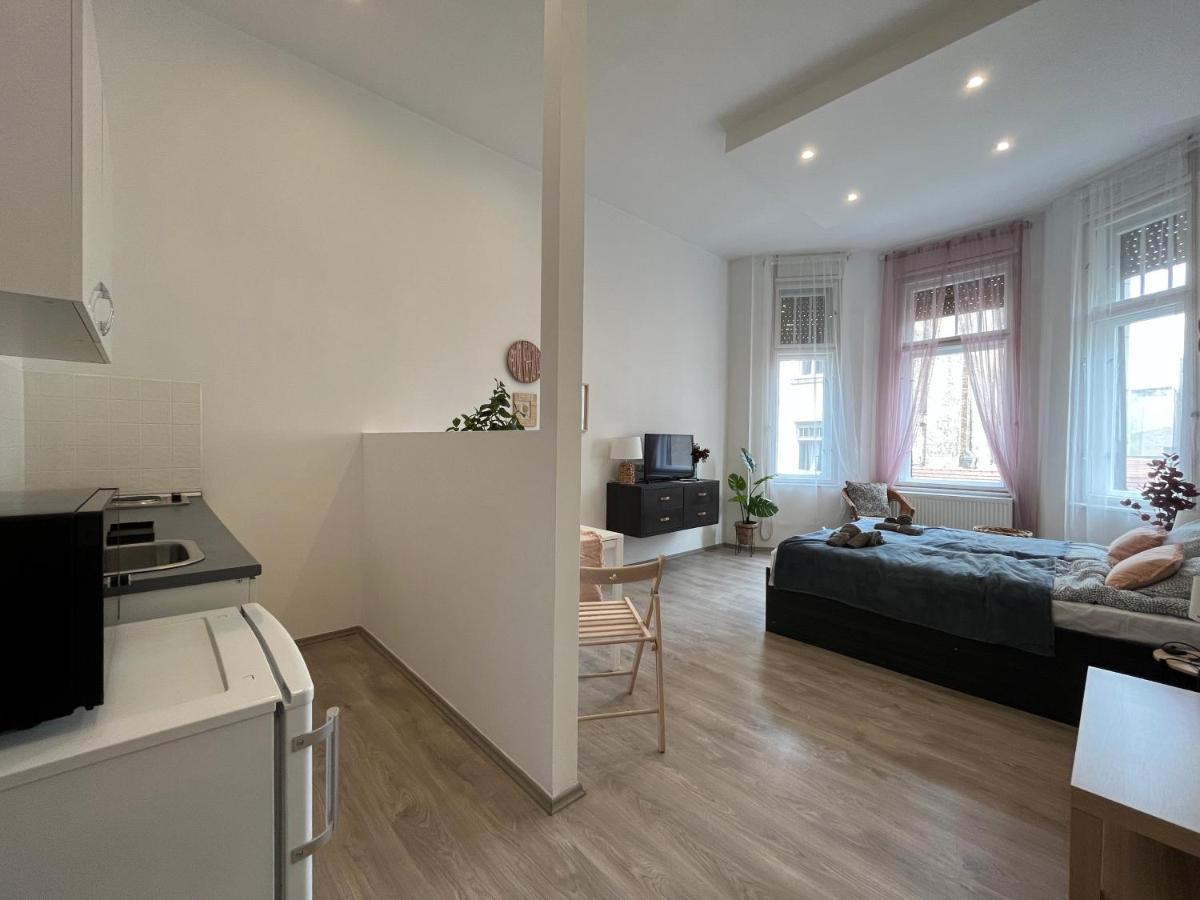 Apartment D58 In The Center Budapest