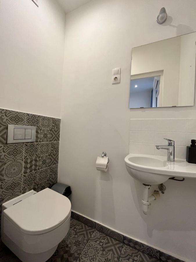 D58 In The Center Apartment